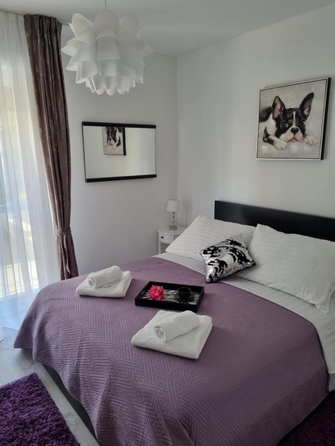 Babylu Apartman Zara Esterno foto
