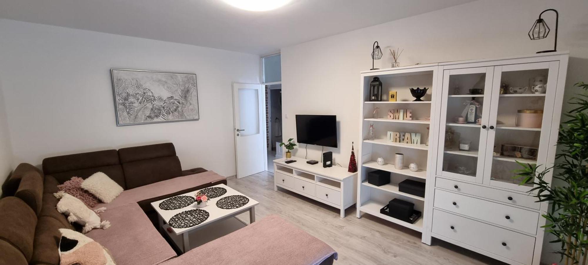 Babylu Apartman Zara Esterno foto