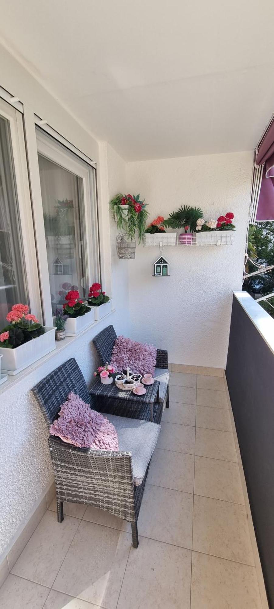 Babylu Apartman Zara Esterno foto