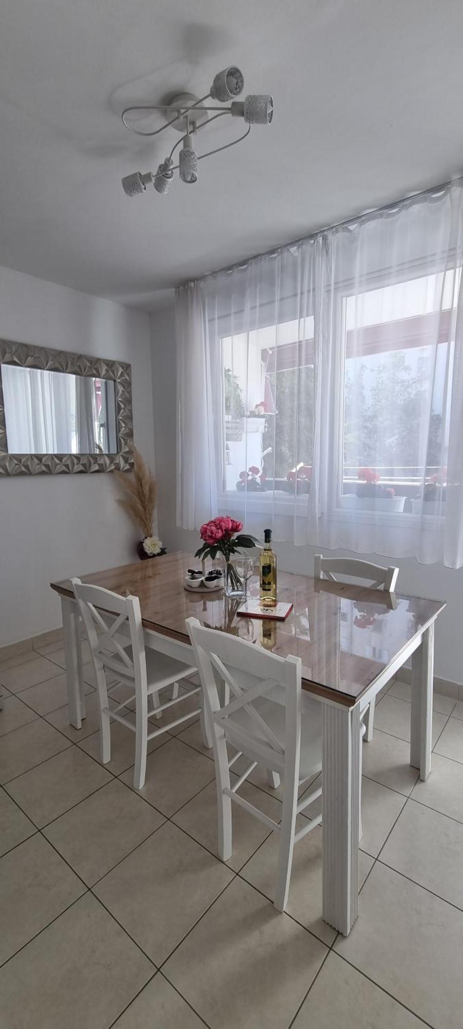 Babylu Apartman Zara Esterno foto