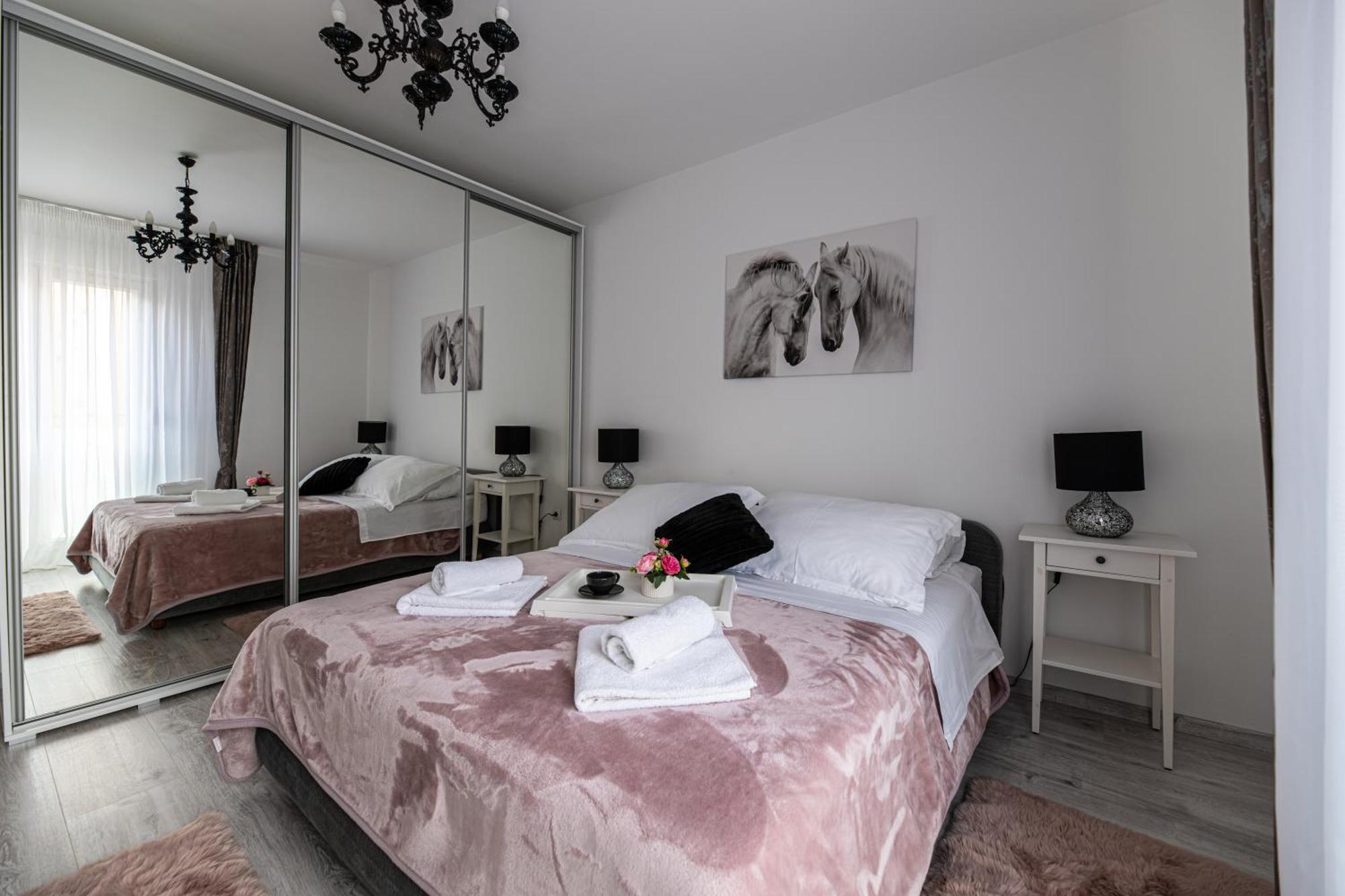 Babylu Apartman Zara Esterno foto